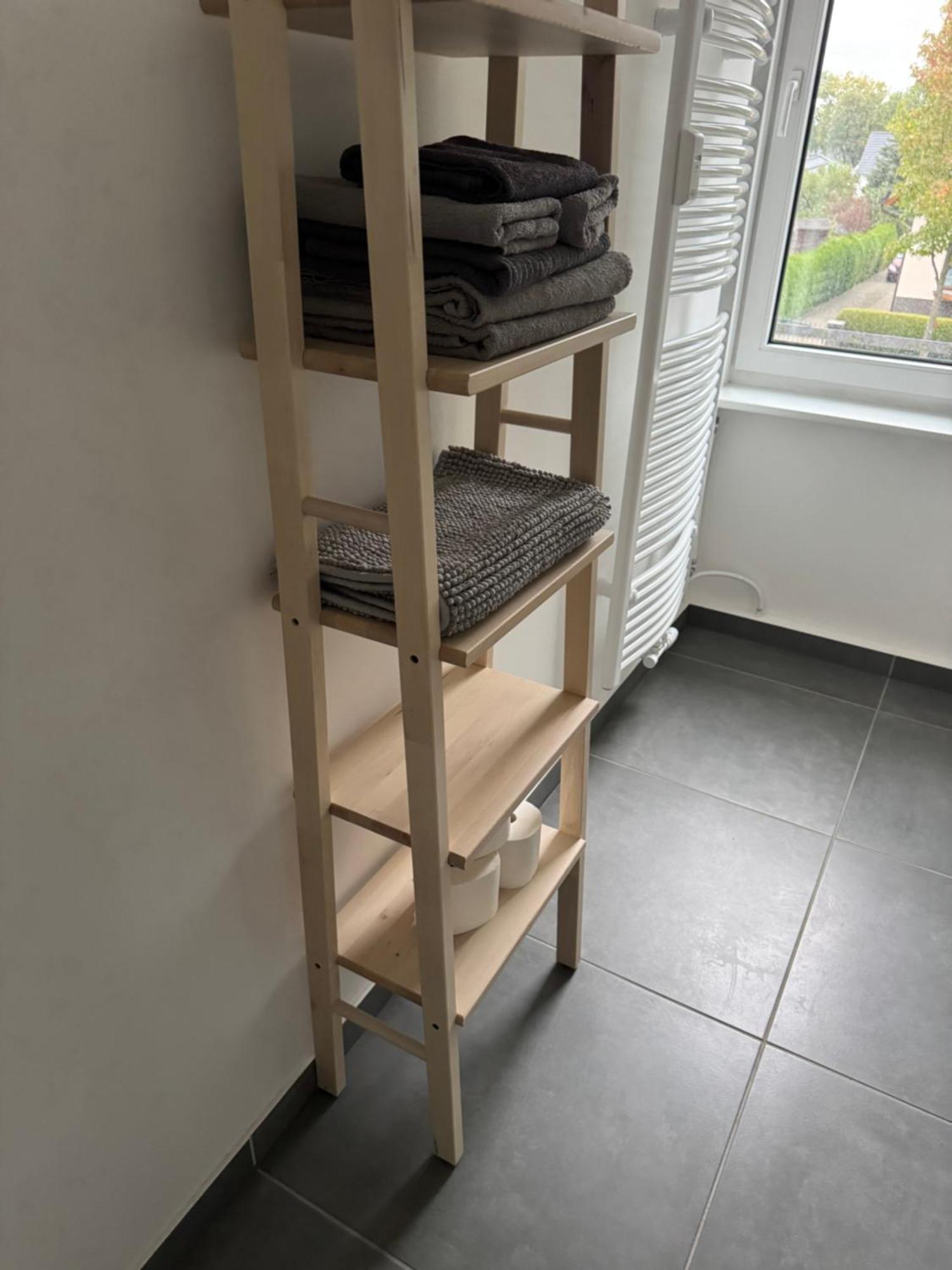 Fc-Apartmenthaus Falkensee Mit Grossem Garten Und Pkw Stellflaechen Exterior foto